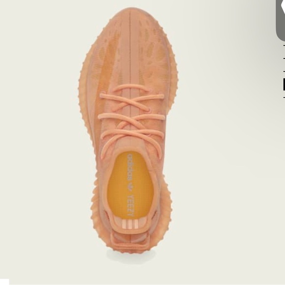 YEEZY BOOST 350 V2